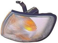 Габарит для Nissan Cefiro (A32) DEPO 215-1573R-A (прав.)