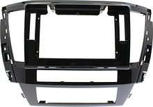 Рамка для установки в Mitsubishi Pajero Sport 2020+ MFA дисплея