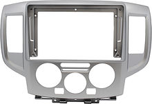 Рамка для установки в Nissan NV200 2009+ MFB дисплея (серебристая)